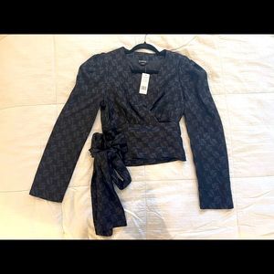 BOLT TIE FRINT WOVEN TOP